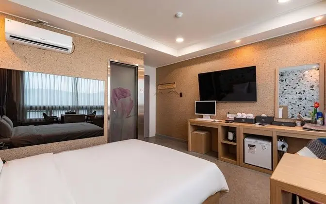 Oda (STANDARD A (Lake View))