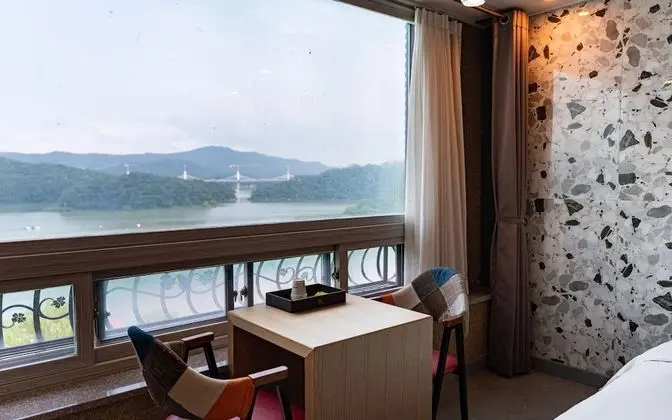 Oda (STANDARD A (Lake View))