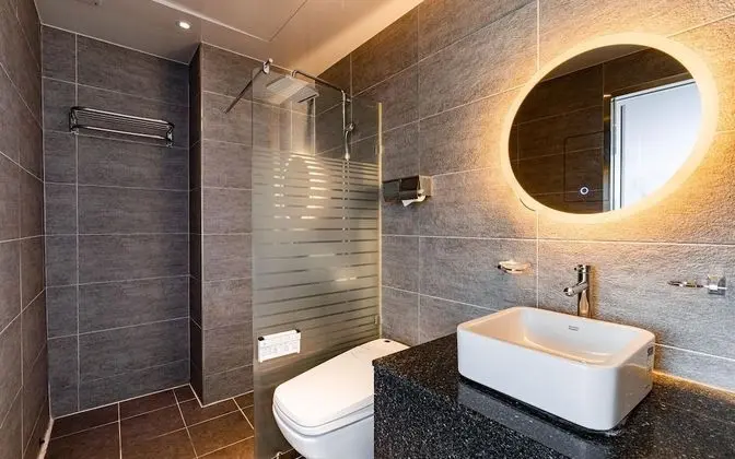 Oda (STANDARD A (Lake View))