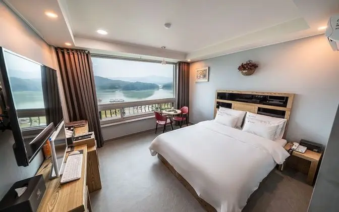 Oda (STANDARD A (Lake View))