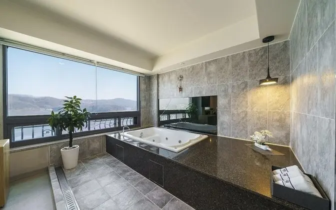 Oda (VIP room (special room A lake view wh)