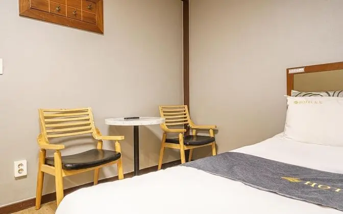 Oda (Special Room A)