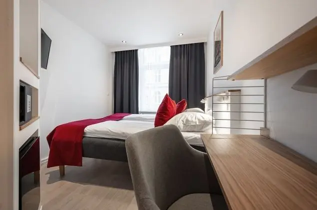Standard Tek Büyük Yataklı Oda, Sigara İçilmez, Buzdolabı