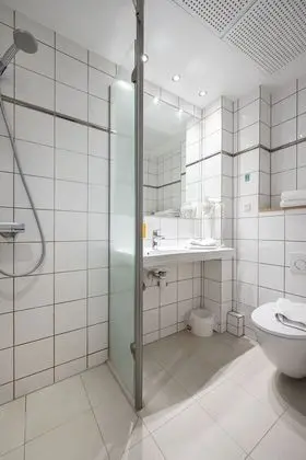 Standard Üç Kişilik Oda, Sigara İçilmez, Buzdolabı