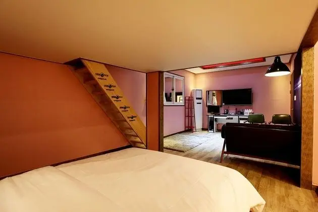 Oda (Special Room)