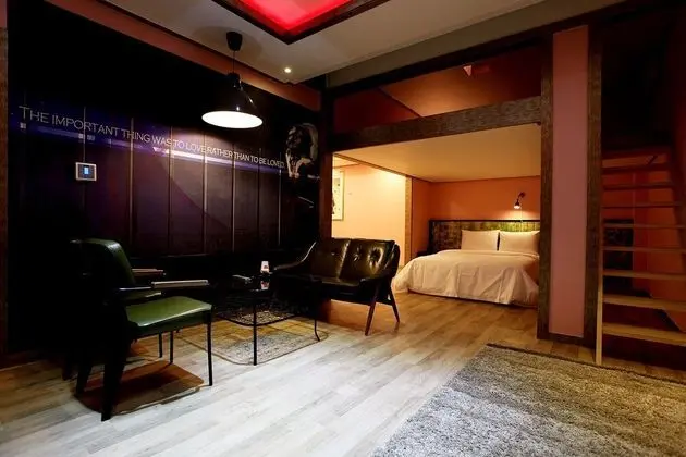Oda (Special Room)