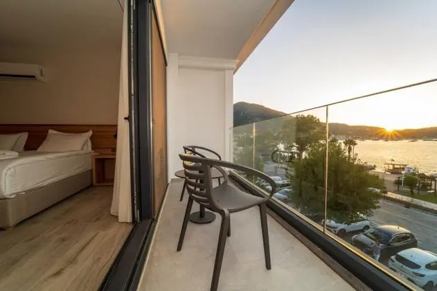 Standart Oda, Deniz Manzaralı, Balkonlu