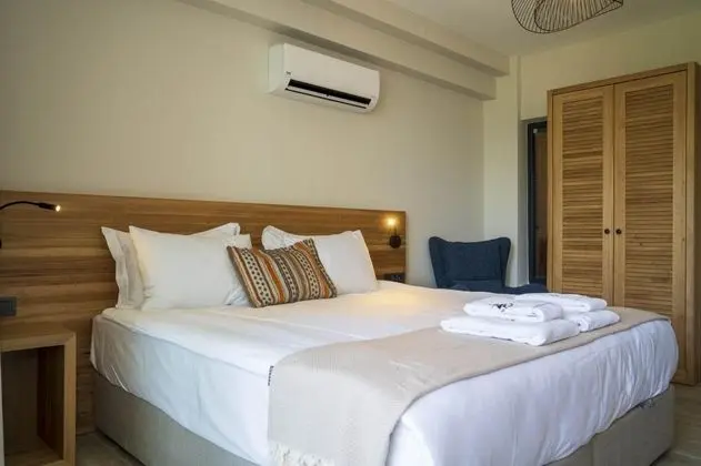 Standart Oda, Kısmi Deniz Manzaralı, Fransız Balkonlu