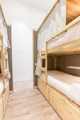 Basic Dört Kişilik Oda, Özel Banyo (4 beds in 4 bed shared dormitory)