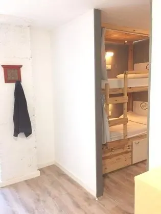Basic Dört Kişilik Oda, Özel Banyo (4 beds in 4 bed shared dormitory)