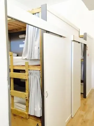 Basic Dört Kişilik Oda, Özel Banyo (4 beds in 4 bed shared dormitory)