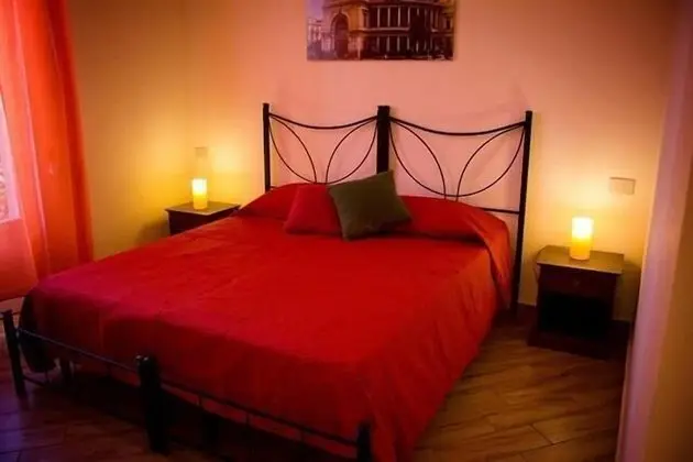 Tek Büyük veya İki Ayrı Yataklı Oda