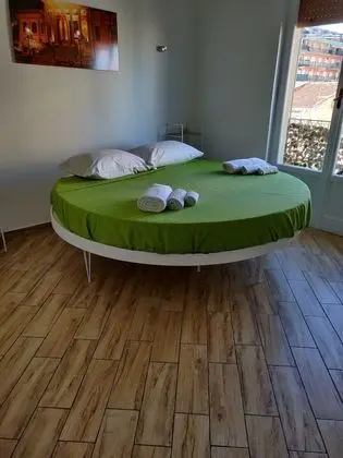 Tek Büyük veya İki Ayrı Yataklı Oda