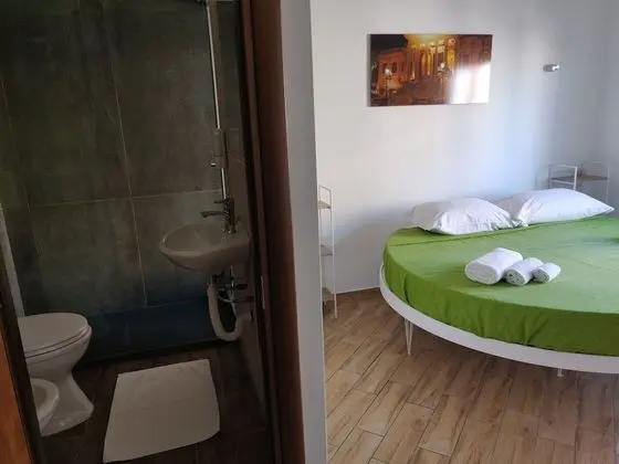 Tek Büyük veya İki Ayrı Yataklı Oda