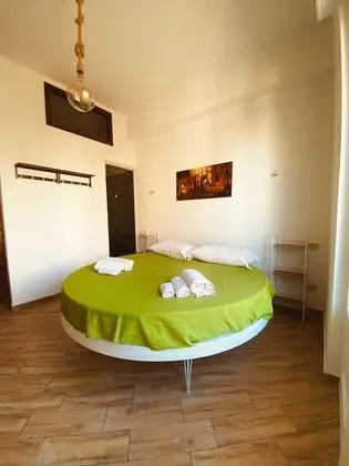 Tek Büyük veya İki Ayrı Yataklı Oda