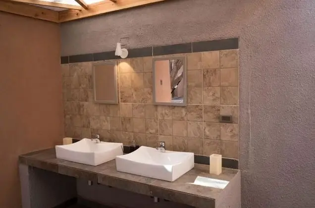 Üç Kişilik Oda, Karma Ranzalı Oda, Ortak Banyo (3)