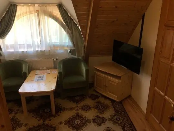 Üç Kişilik Oda, Göl Manzaralı