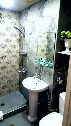 Üç Kişilik Oda