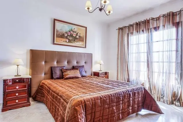 Villa (4 Bedrooms)
