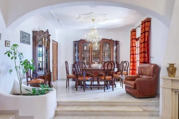 Villa (4 Bedrooms)