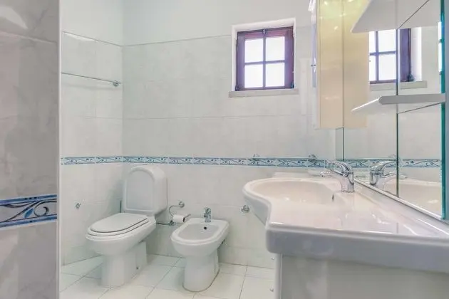 Villa (4 Bedrooms)