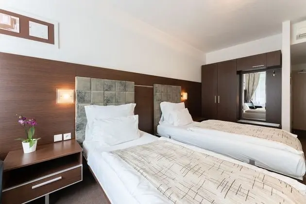 Tek Büyük veya İki Ayrı Yataklı Oda