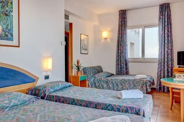 Economy Tek Büyük Yataklı Oda