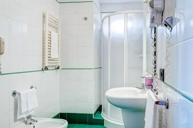 Economy Tek Büyük Yataklı Oda