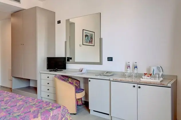 Tek Büyük Yataklı Oda, Deniz Manzaralı