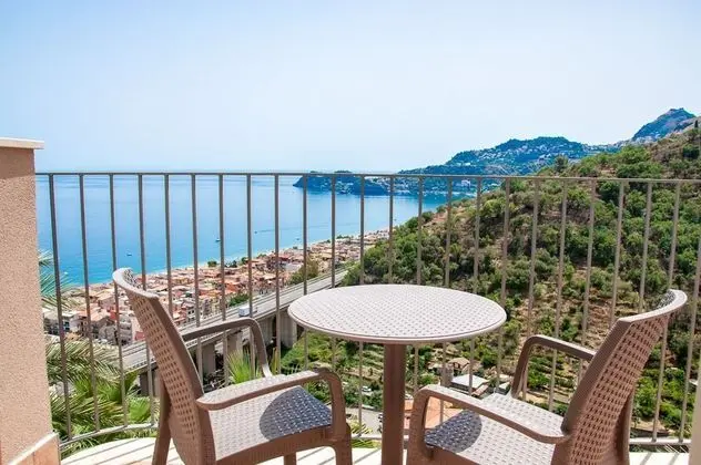 Tek Büyük Yataklı Oda, Deniz Manzaralı