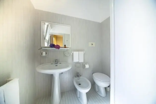 Tek Büyük Yataklı Oda, Balkon