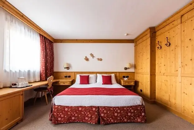 Classic Tek Büyük Yataklı Oda