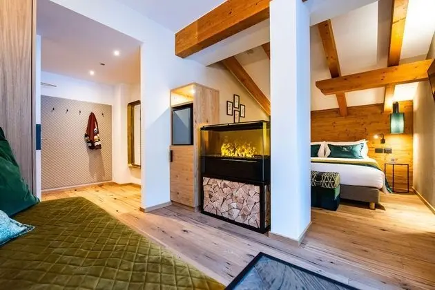 Classic Tek Büyük Yataklı Oda