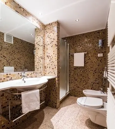 Classic Tek Büyük Yataklı Oda