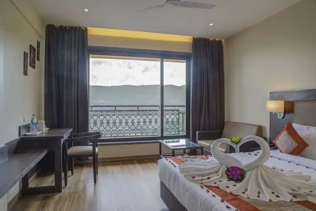 Deluxe Tek Büyük Yataklı Oda, 1 Çift Kişilik Yatak, Sigara İçilmez