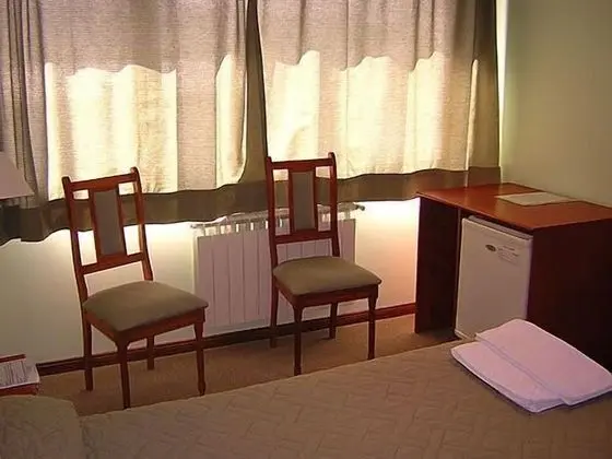Üç Kişilik Oda