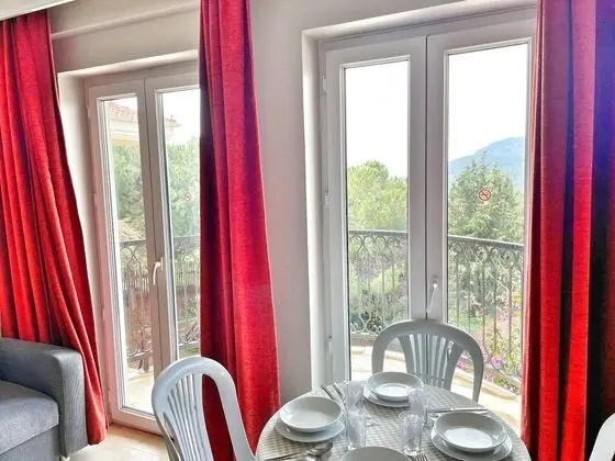 Apartment, Bahçe Manzaralı