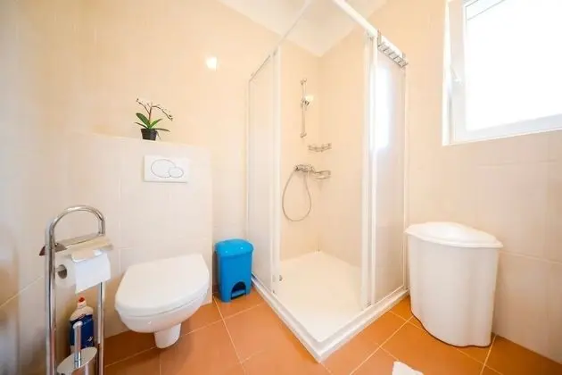 Ev (Ante - 30 m from beach - H(6+2))