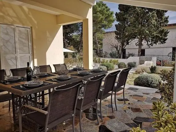 Ev (Ante - 30 m from beach - H(6+2))