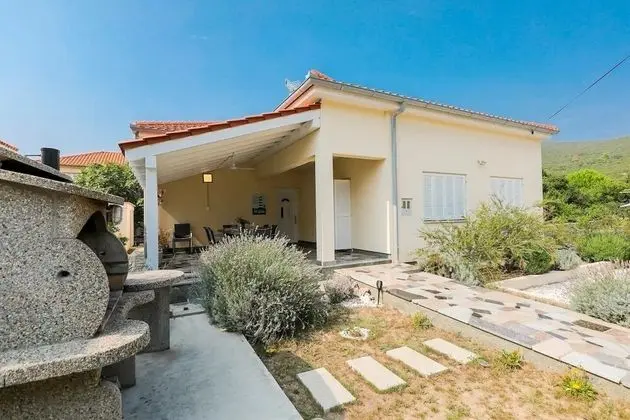 Ev (Ante - 30 m from beach - H(6+2))