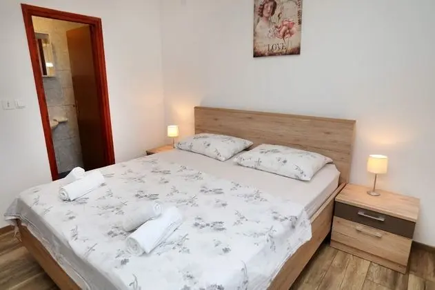 Apart Daire (Ante - 50 M from the sea - A2(8+2))