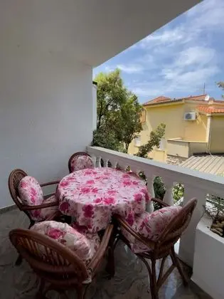 Apart Daire (Ante - comfortable & free parking - A)