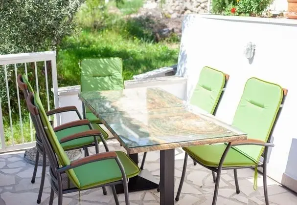Apart Daire (Ante M - 100 m from beach - A2(4+2))