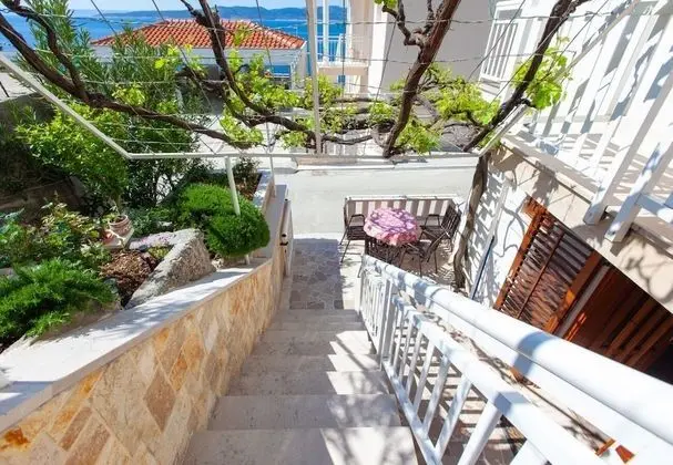 Apart Daire (Ante M - 100 m from beach - A2(4+2))