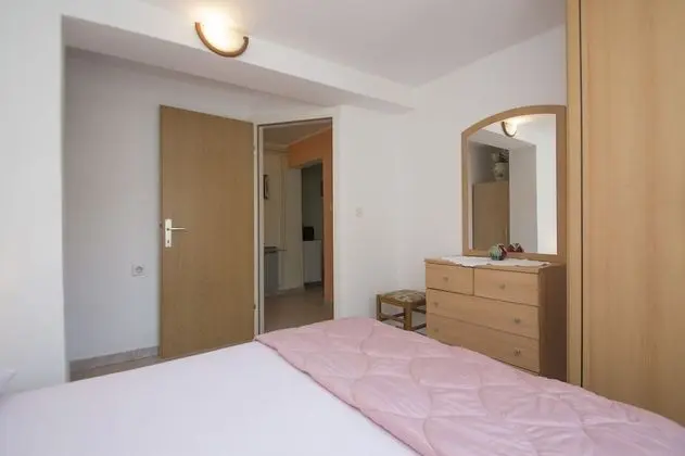 Apart Daire (Ante Š - peaceful and close to the s)