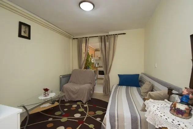 Apart Daire (Ante Š - peaceful and close to the s)