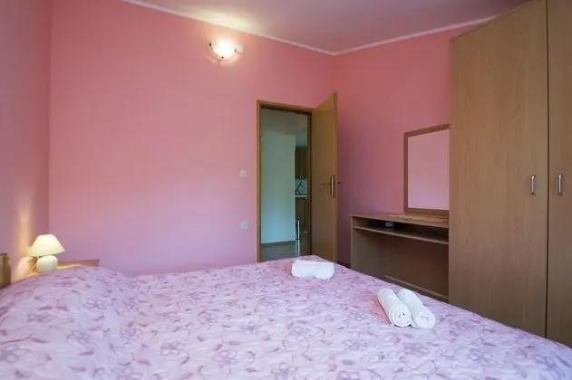 Apart Daire (Ante Š - peaceful and close to the s)