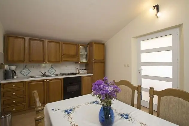 Apart Daire (Ante Š - peaceful and close to the s)