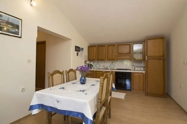 Apart Daire (Ante Š - peaceful and close to the s)