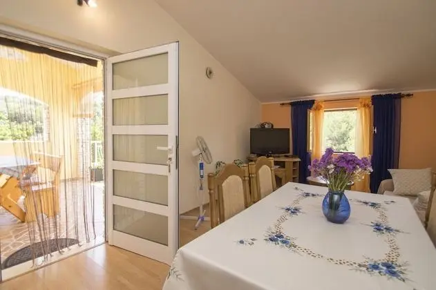 Apart Daire (Ante Š - peaceful and close to the s)